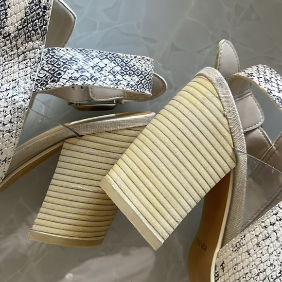 🐍 BNWOB Dolce Vita Booties - Picture 7 of 7